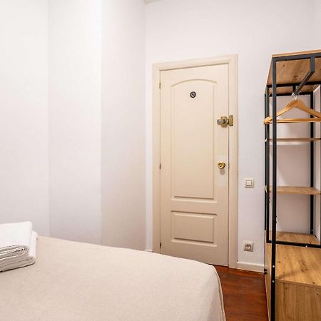 Next To Sagrada Familia 4-Bedroom Apartment 바르셀로나 외부 사진