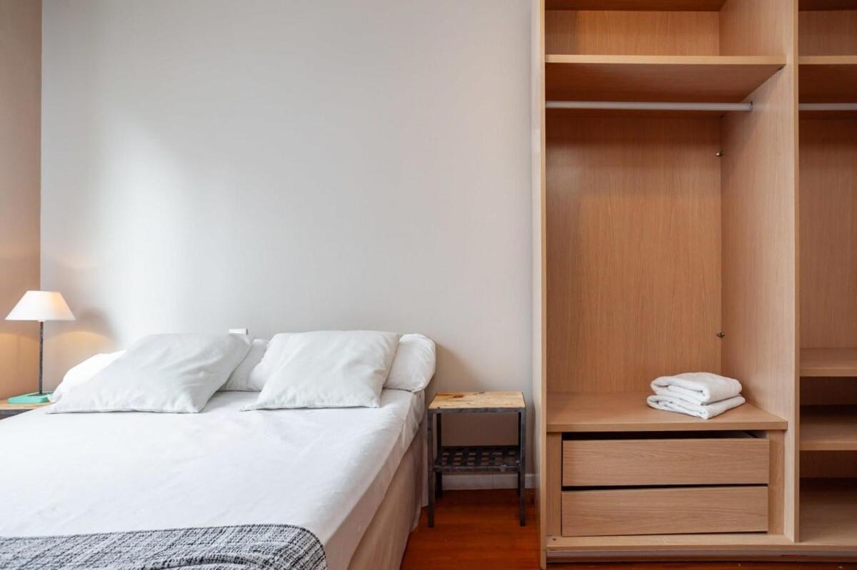 Next To Sagrada Familia 4-Bedroom Apartment 바르셀로나 외부 사진