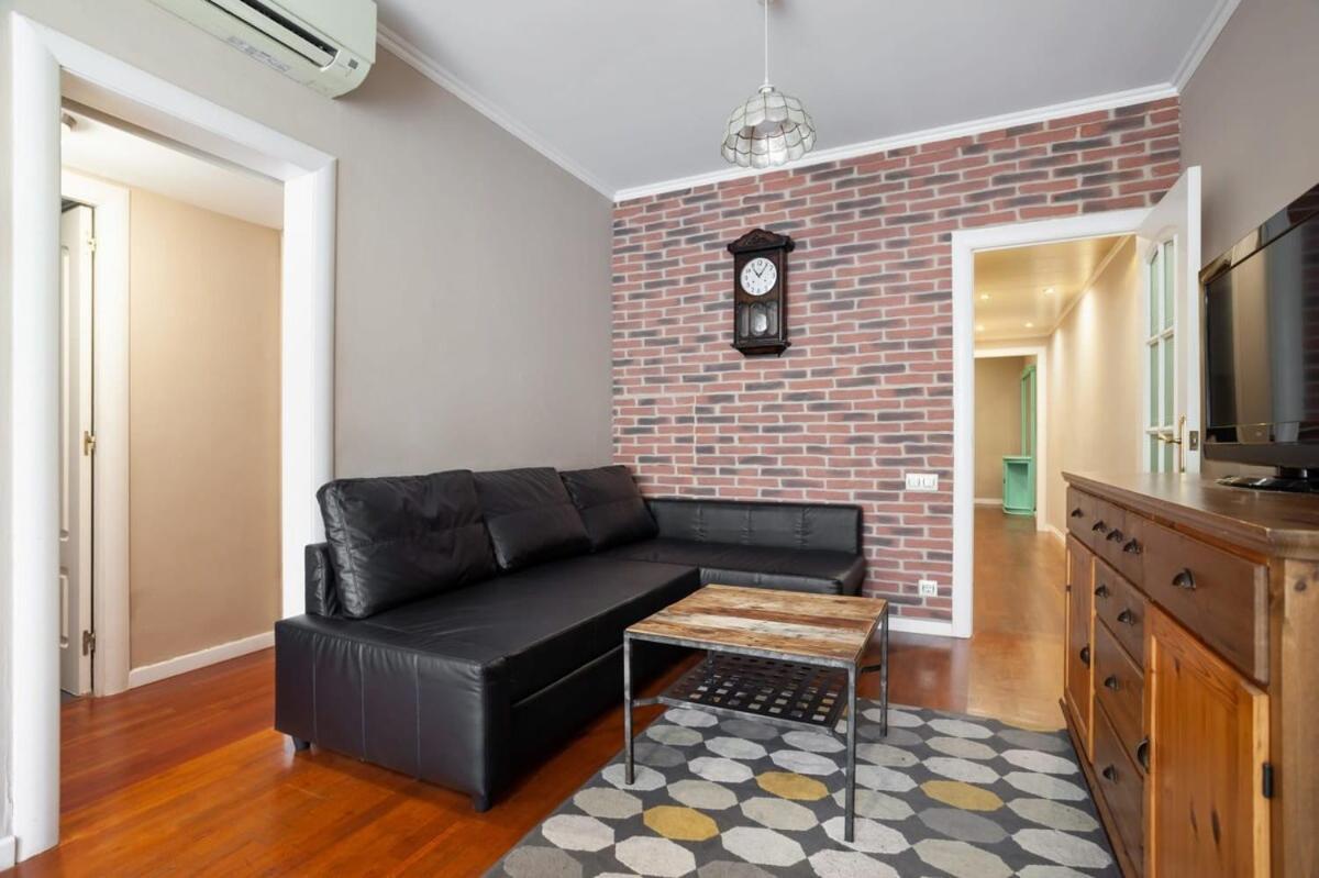 Next To Sagrada Familia 4-Bedroom Apartment 바르셀로나 외부 사진