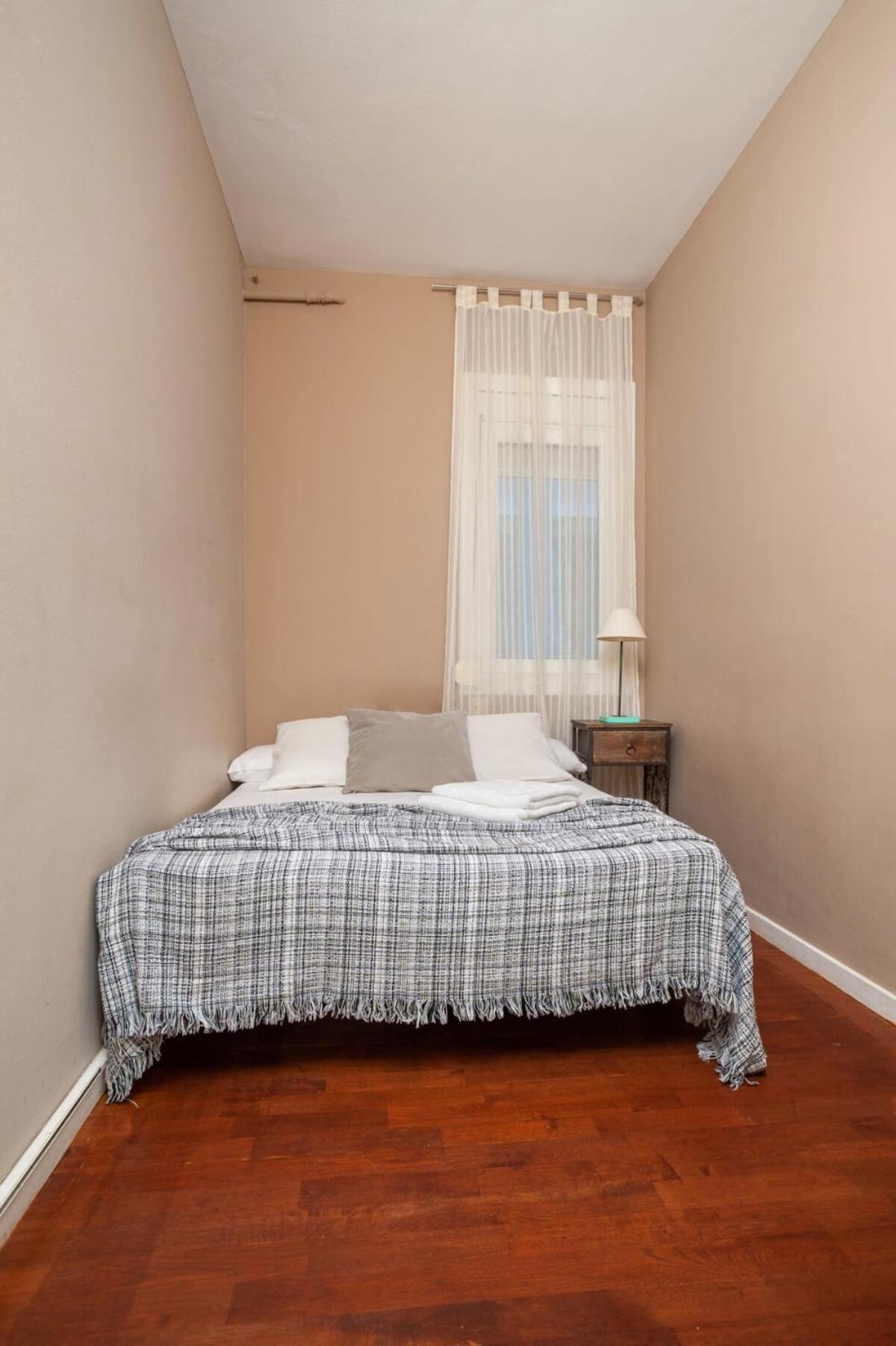 Next To Sagrada Familia 4-Bedroom Apartment 바르셀로나 외부 사진