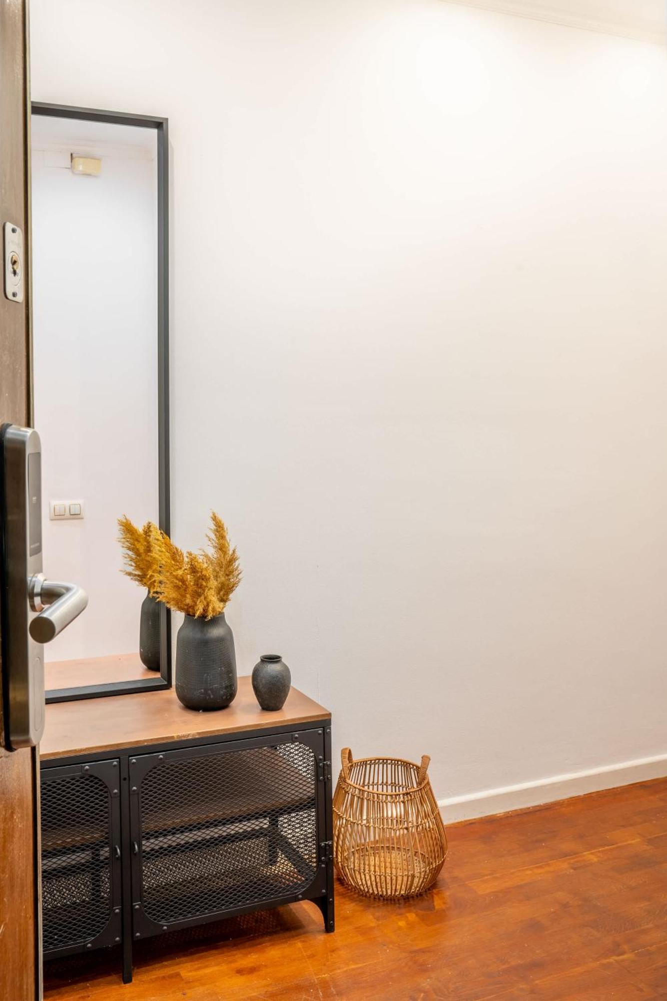 Next To Sagrada Familia 4-Bedroom Apartment 바르셀로나 외부 사진